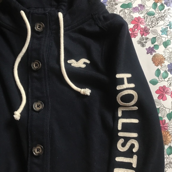 hollister button up hoodie